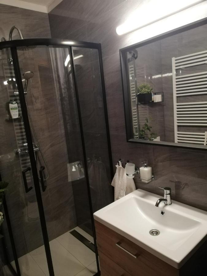 Family Apartments 도노발리 외부 사진